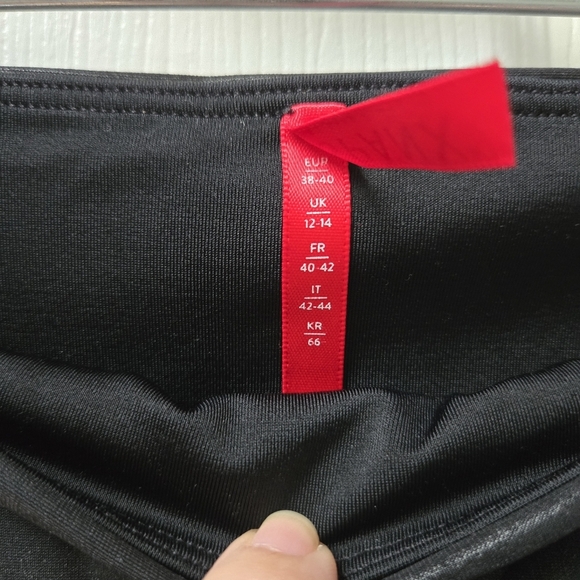 Spanx Women's Black Faux Leather Leggings - Picture 7 of 8